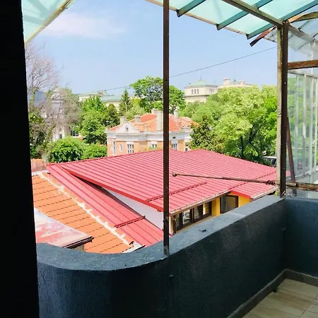 Julia's Place Apartment